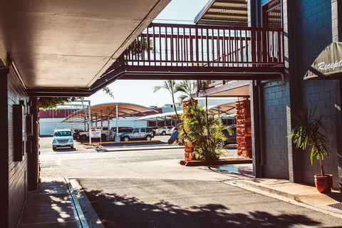 Elkira Court Motel - Whitsundays Accommodation 1