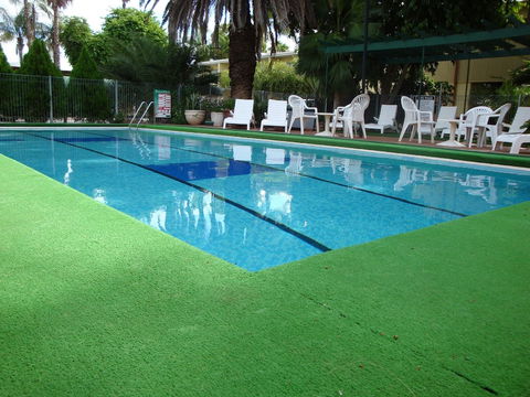 Elkira Court Motel - Whitsundays Accommodation 5