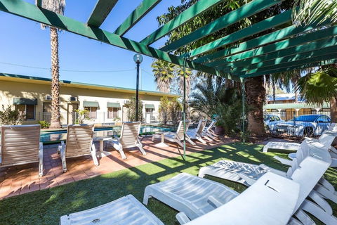 Elkira Court Motel - Whitsundays Accommodation 4