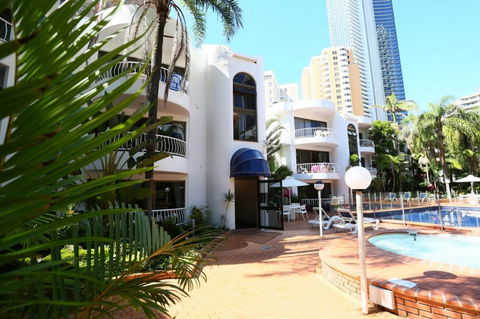St Tropez Apartments - Whitsundays Accommodation 1