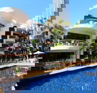 St Tropez Apartments - Whitsundays Accommodation