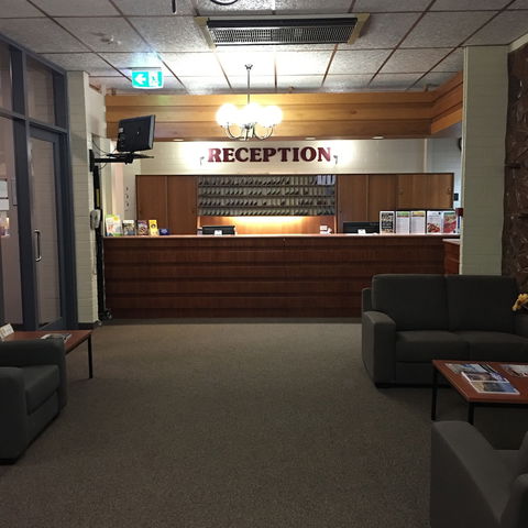 Opal Inn Hotel Motel - Whitsundays Accommodation 6