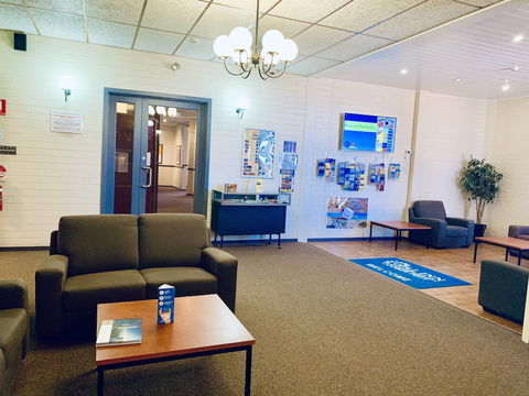 Opal Inn Hotel Motel - Whitsundays Accommodation 4