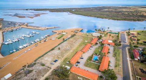 Hospitality Carnarvon, SureStay Collection By Best Western - Whitsundays Accommodation 1