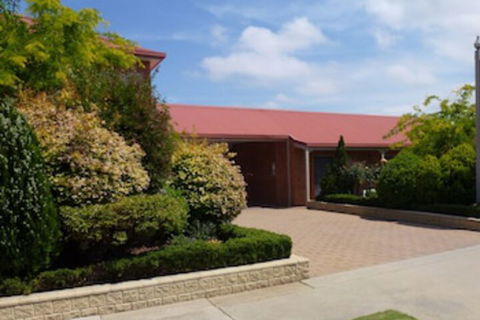 Colonial Motor Inn Bairnsdale - Whitsundays Accommodation 0