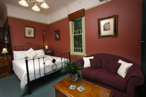 Moments Mountain Retreat - Whitsundays Accommodation 2