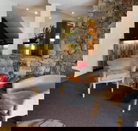 The Denman Hotel - Whitsundays Accommodation