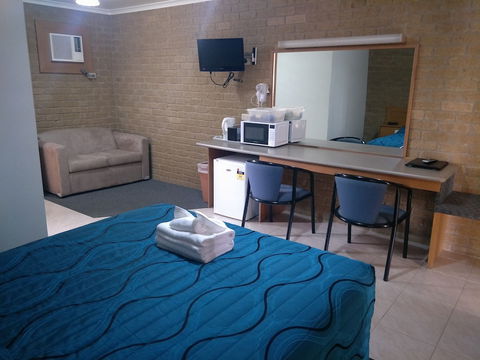 Darling Junction Motor Inn Wentworth - Whitsundays Accommodation 5