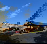 Executive Hideaway Motel - Whitsundays Accommodation