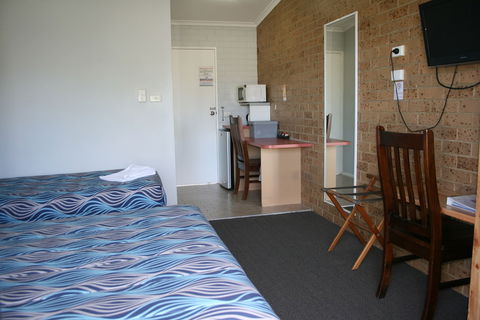 Fun 'n' Sun Motel Ballina - Whitsundays Accommodation 0