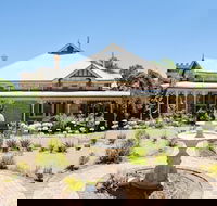 Cockburn House - Whitsundays Accommodation