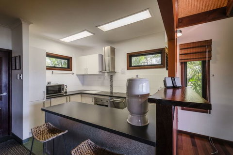 Lombok On Waterfall Retreat - Whitsundays Accommodation 5