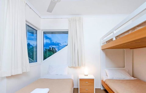 103 Noosa Parade - Whitsundays Accommodation 2