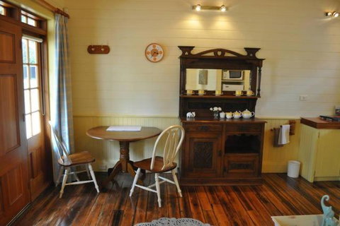 The Mill House Cottage - Whitsundays Accommodation 5