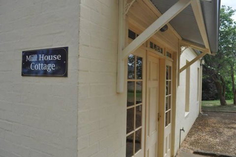 The Mill House Cottage - Whitsundays Accommodation 1