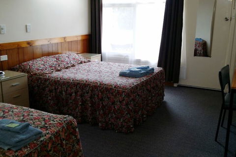 Terang Motor Inn - Whitsundays Accommodation 3