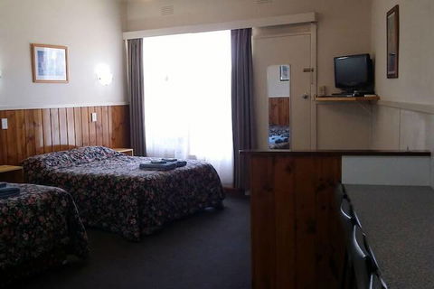 Terang Motor Inn - Whitsundays Accommodation 2