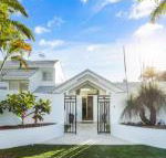 Island living in the heart of Noosa - Whitsundays Accommodation