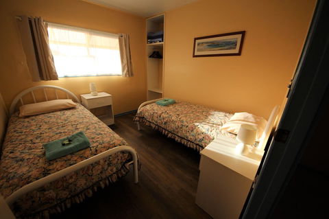 Baudin Beach Apartments - Whitsundays Accommodation 2