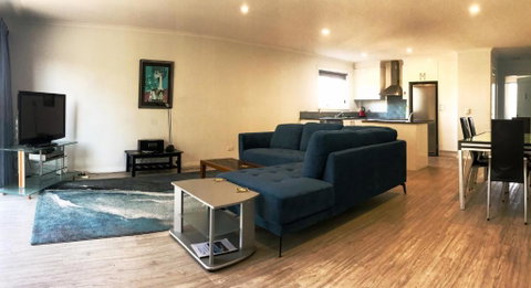Unit 8 Boardwalk - Whitsundays Accommodation 5