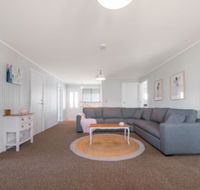Bridport Holiday House - Whitsundays Accommodation