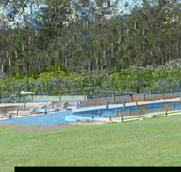 Lake Barra Cottages - Whitsundays Accommodation