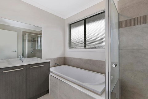 Palm Grove Beach House Dromana - Whitsundays Accommodation 5