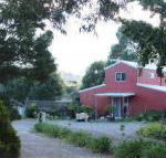 Dixiglen Farm - Whitsundays Accommodation