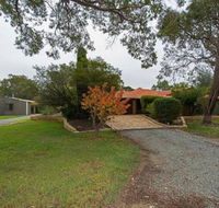 Holiday House on One Six Six - Whitsundays Accommodation