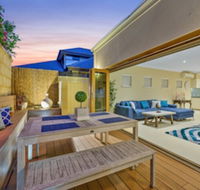 Sorrento Beach Manor - Whitsundays Accommodation