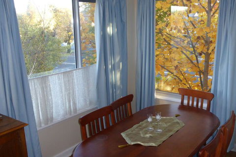 A Colourcity Apartments - Whitsundays Accommodation 7