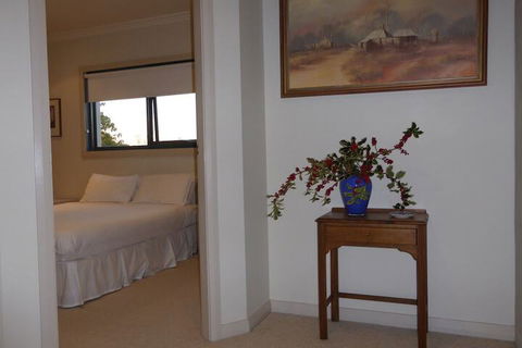 A Colourcity Apartments - Whitsundays Accommodation 5