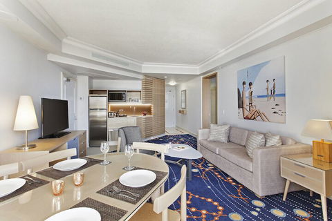 Marriott Vacation Club At Surfers Paradise - Whitsundays Accommodation 2