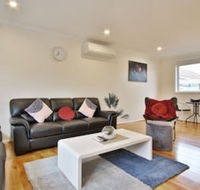 Ivy Units Glen Waverley - Whitsundays Accommodation