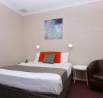 Motel Poinsettia - Whitsundays Accommodation