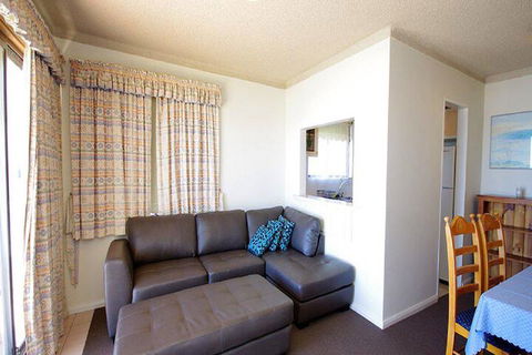 Avilla Court 1 - Whitsundays Accommodation 3