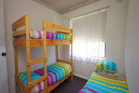 Avilla Court 1 - Whitsundays Accommodation 2