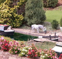 Ivy  Roses Boutique Apartments - Whitsundays Accommodation