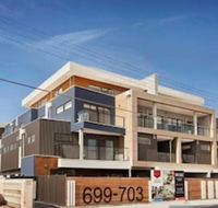 Modern Inner West Stay - Whitsundays Accommodation