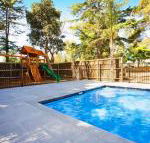 Beach House Apartments - Whitsundays Accommodation