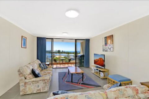 Budgewoi Cottage - Whitsundays Accommodation 1