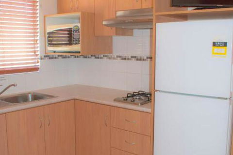 Outback Oasis Caravan Park - Whitsundays Accommodation 3