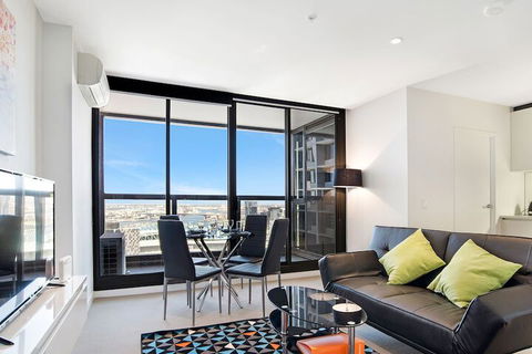 IFSuites (IFSTAYS) Upper West Side Apartment - Whitsundays Accommodation 2