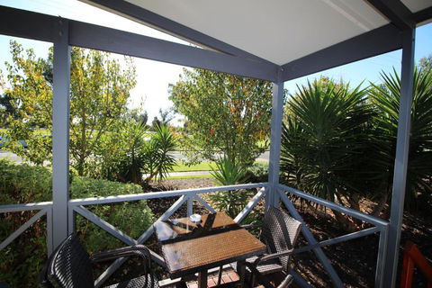Riverside Cabin Park - Whitsundays Accommodation 2