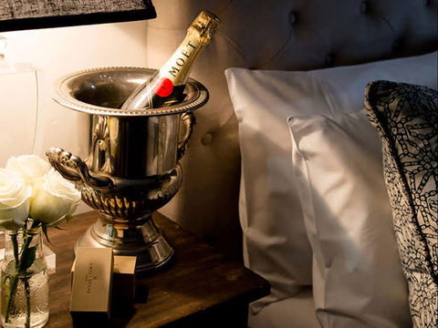 Blue Mountains Manor House - Whitsundays Accommodation 3