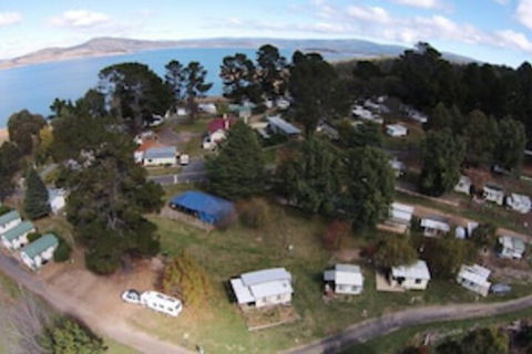 Rainbow Pines Tourist Caravan Park - Whitsundays Accommodation 0
