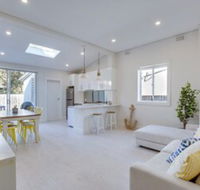 The Lucky Dog - Whitsundays Accommodation