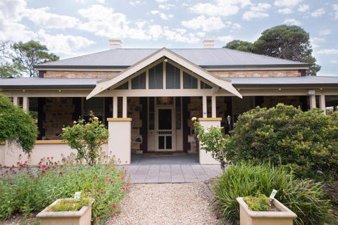 Yankalilla Bay Homestead - Whitsundays Accommodation 4