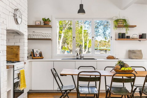 A PERFECT STAY - Bamboo Beach House - Whitsundays Accommodation 3