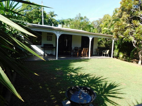 Riverbend Lodge - Whitsundays Accommodation 5